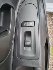 Volkswagen Up 2013-thumb-14