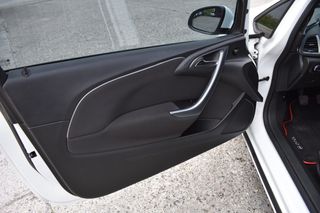 Opel Astra 2012 SPORTS GTC 1.4-thumb-45