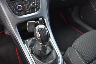 Opel Astra 2012 SPORTS GTC 1.4-thumb-55