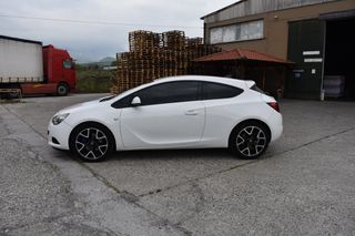 Opel Astra 2012 SPORTS GTC 1.4-thumb-14