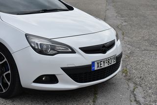 Opel Astra 2012 SPORTS GTC 1.4-thumb-33