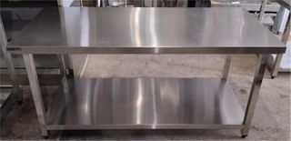 Τραπέζι Εργασίας Ανοξείδωτο 150x70x73Cm - Μεταχειρισμένο.