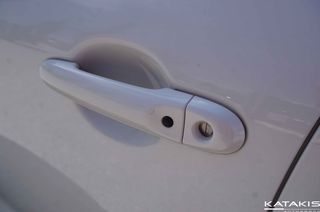 Nissan Juke 2017 Connecta, Panorama, Clima, Navi, Rear Camera-thumb-17