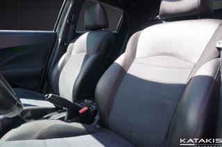 Nissan Juke 2017 Connecta, Panorama, Clima, Navi, Rear Camera-thumb-22