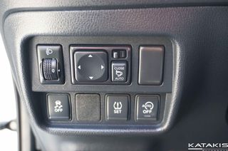 Nissan Juke 2017 Connecta, Panorama, Clima, Navi, Rear Camera-thumb-24