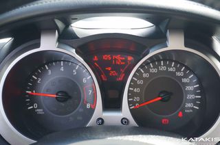 Nissan Juke 2017 Connecta, Panorama, Clima, Navi, Rear Camera-thumb-25