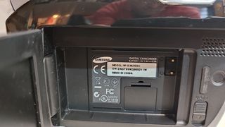 Samsung mini Dv camera-thumb-6
