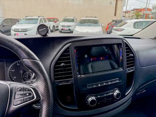 Mercedes-Benz 2018 Vito TOURER 114-thumb-22