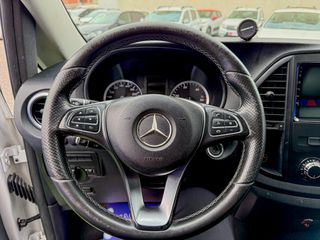 Mercedes-Benz 2018 Vito TOURER 114-thumb-26