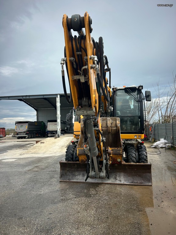 Εκσκαφέας Με Λάστιχα Liebherr 2014 A 918