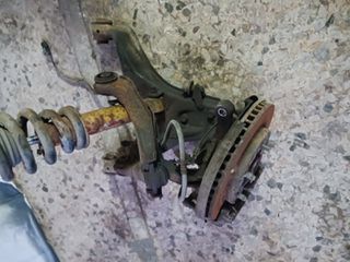 Ακραξόνιο δεξιό Nissan Navara D40