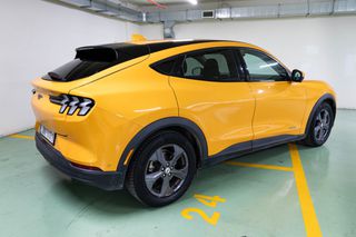 Ford Mustang Mach-E 2023 RWD 73kWh-thumb-4