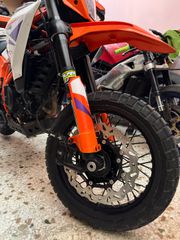 KTM 390 SMC R 2025-thumb-7