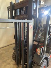 Linde 2018 H25D-02-thumb-16