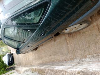 Ford escort-thumb-1