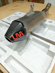 LM-thumb-1