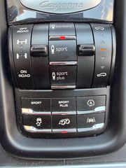 Porsche Cayenne 2017 TURBO S-thumb-40