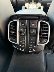 Porsche Cayenne 2017 TURBO S-thumb-56