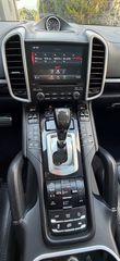 Porsche Cayenne 2017 TURBO S-thumb-10