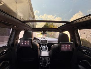 Porsche Cayenne 2017 TURBO S-thumb-28