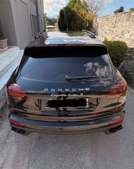 Porsche Cayenne 2017 TURBO S-thumb-30