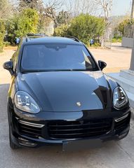 Porsche Cayenne 2017 TURBO S-thumb-31