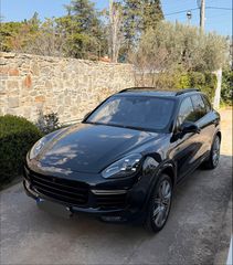 Porsche Cayenne 2017 TURBO S-thumb-32