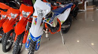KTM 300 EXC 2026 SIX DAYS-thumb-1