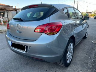 Opel Astra 2012-thumb-1
