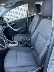 Opel Astra 2012-thumb-5