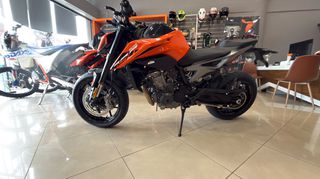 KTM 790 Duke 2024-thumb-9