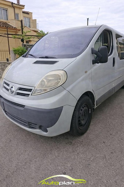 Nissan Primastar 2015 Ελληνικής αντιπροσωπείας 9 θεσεων 9 seats