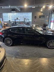 Porsche Panamera 2013 e-Hubrid-thumb-4