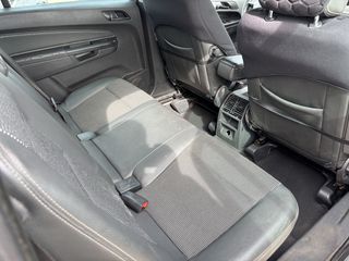 Opel Zafira 2008-thumb-14