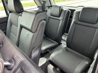 Opel Zafira 2008-thumb-13