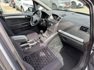 Opel Zafira 2008-thumb-10