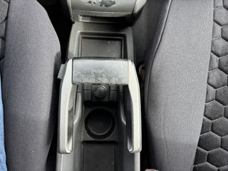 Opel Zafira 2008-thumb-19