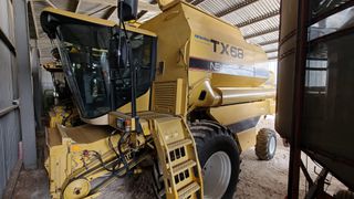 Θεριζοαλωνιστικές New Holland 1997 TX68
