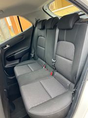 Kia Picanto 2021-thumb-5