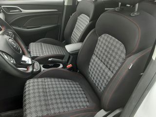 Mg ZS 2025 EXCLUSIVE-thumb-26