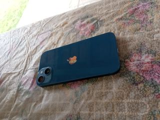 iPhone 13-thumb-1