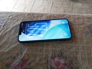 iPhone 13-thumb-3