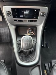 Lancia Delta 2009-thumb-12