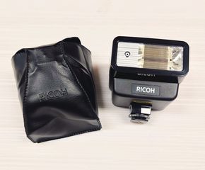 Ηλεκτρονικό φλας RICOH XR SPEEDLITE 240 για φωτογραφικές μηχανές SLR σειράς XR Α9016 ΤΙΜΗ 30 ΕΥΡΩ