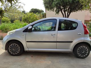 Peugeot 107 2006 1.0i 12V