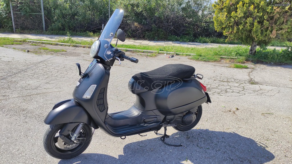 Piaggio Vespa GTS 250 2005 Piaggio Vespa gts ie 250  2005