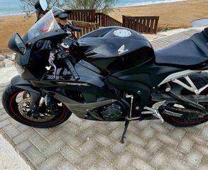 Honda CBR 600RR 2009 PC40