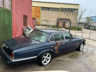 Jaguar XJ12 1987 Double six long-thumb-4