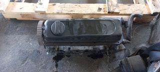 Κεφαλάρι Audi A4 B5 (8D2) Sedan [1994-2001] ADP  (κωδ.81538259)