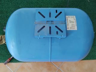 Δοχείο διαστολής / πιεστικό Aquapress 100L